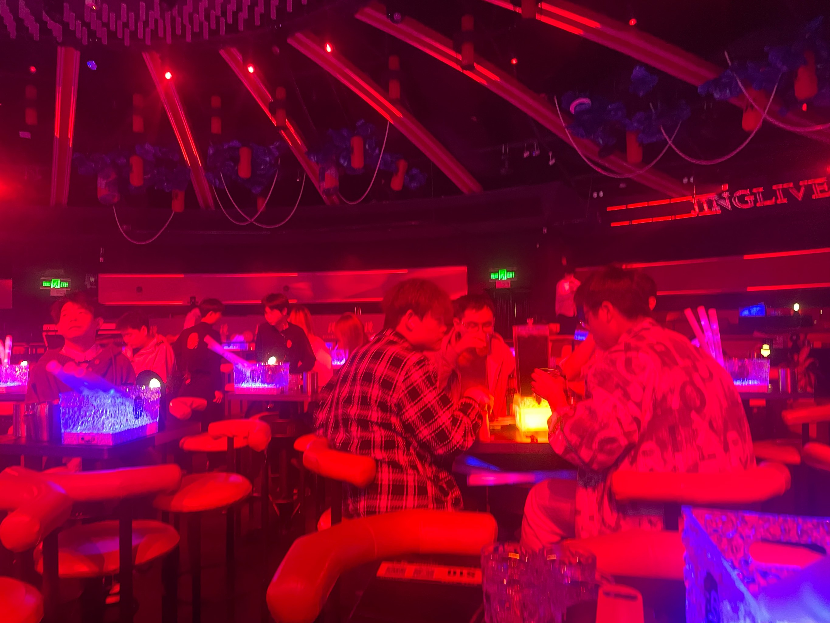 十堰商务ktv及其含义解析-茅箭区ktv预定